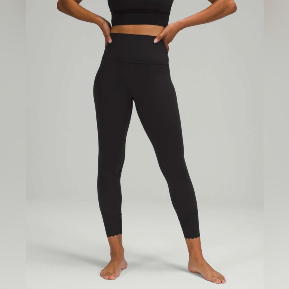 NWOT lululemon Align™ Scalloped Hem High-Rise Pant 25"